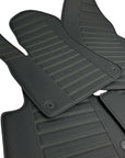 Floor Mats For Porsche Cayenne - Classic Design - Black With Light Green Thread