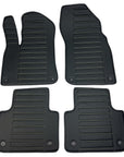 Floor Mats For Porsche Cayenne - Classic Design - Black With Light Green Thread