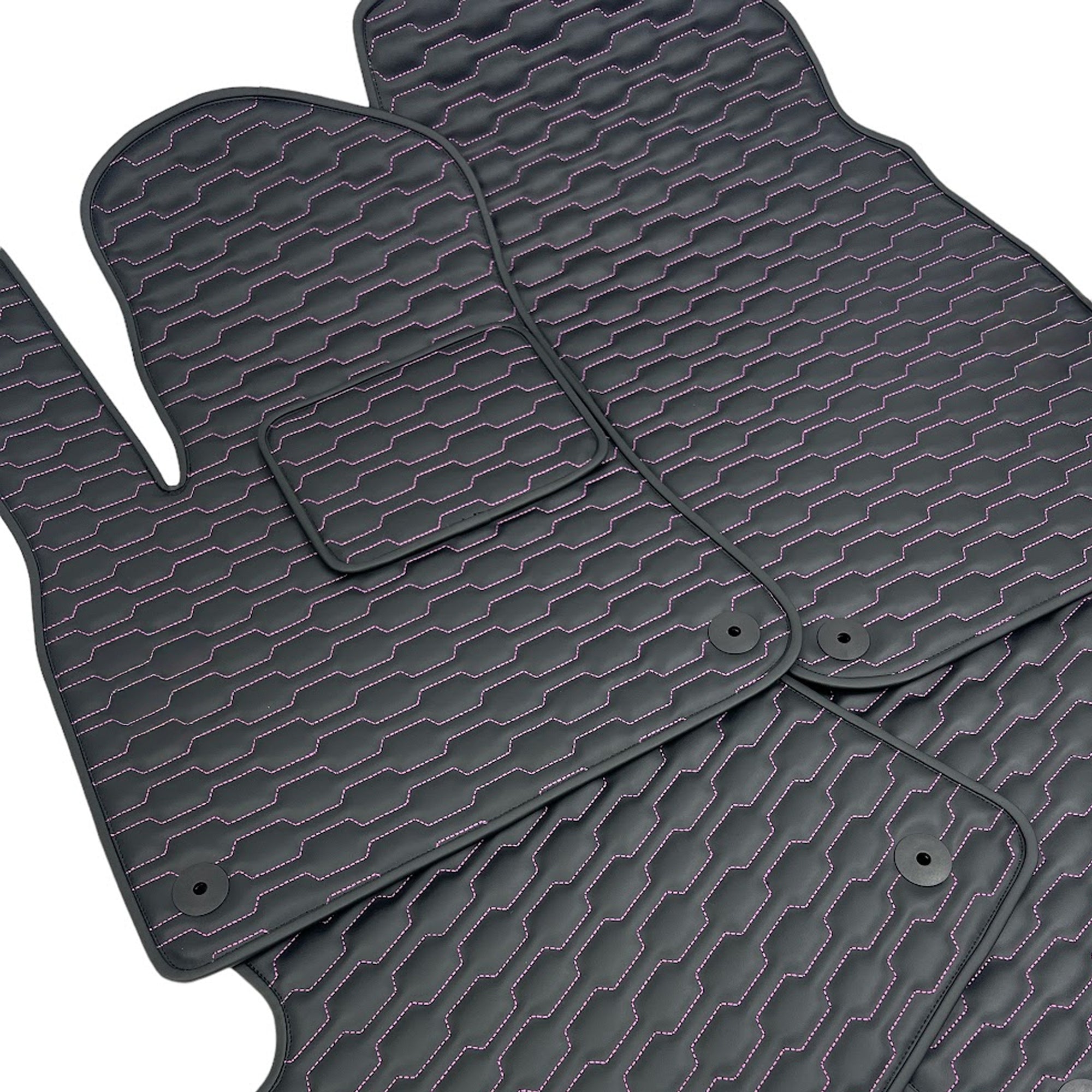 Floor Mats For Porsche Cayenne - RS Comb Design - Black With Pink Thread